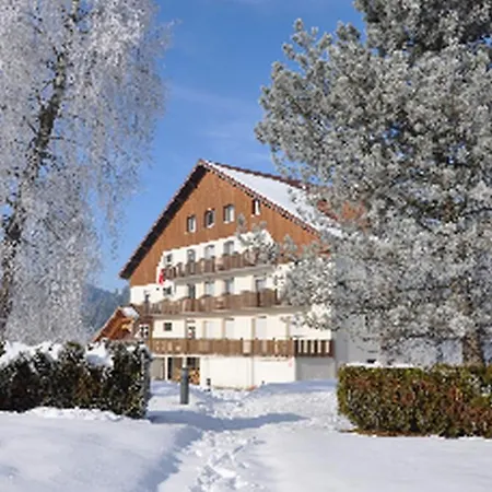 La Roche Du Trésor Village Vacances