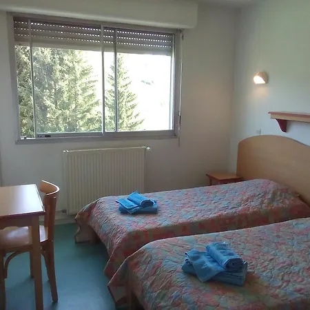 Maison d'hôtes La Roche Du Trésor Village Vacances *