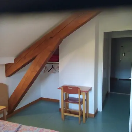 Maison d'hôtes La Roche Du Trésor Village Vacances *